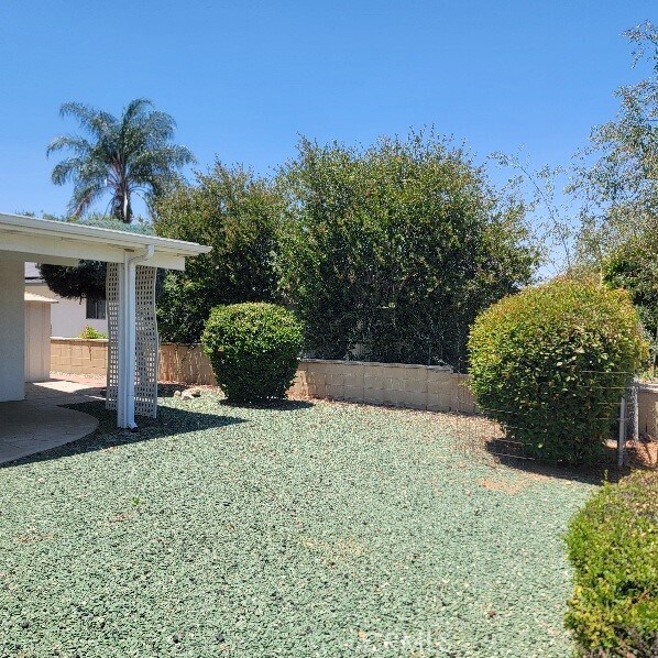 Building Photo - 28894 Portsmouth Dr