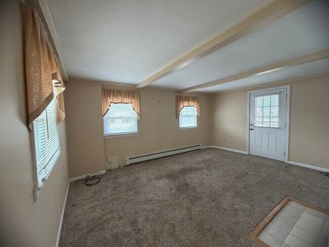 Building Photo - 79 N Main St