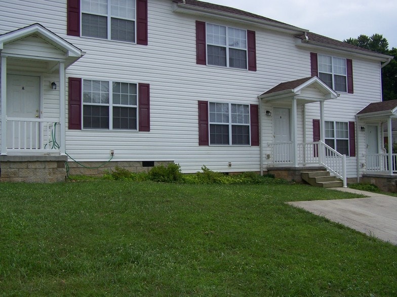 Primary Photo - 117 Speedway Dr