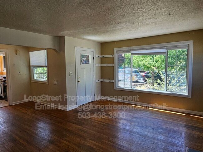 Building Photo - 7036 N Concord Ave