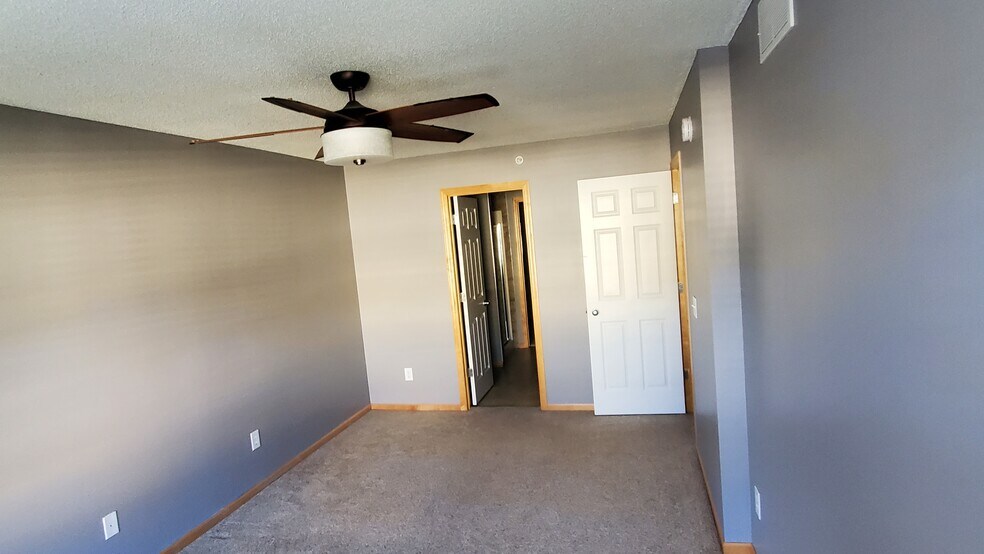 Building Photo - 2411 121st Cir NE