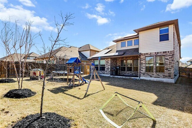 Building Photo - 2233 Santa Isabella Dr