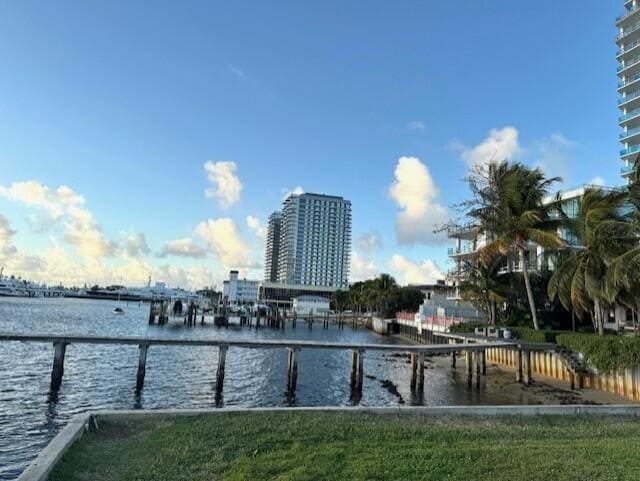 Building Photo - 4800 N Flagler Dr