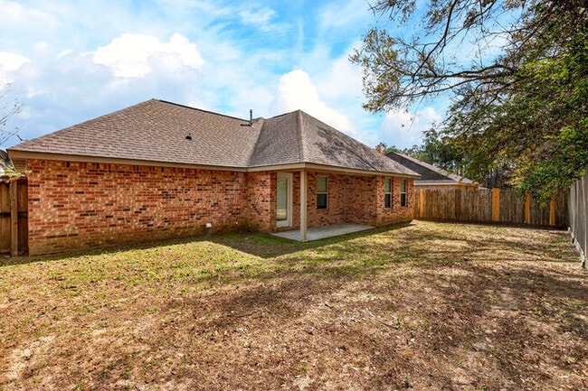 Building Photo - 10261 English Manor Dr