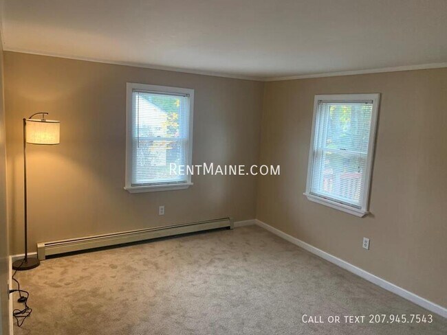 Building Photo - 11 Stillwater Ave