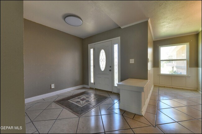 Building Photo - 1744 Gambel Quail Dr