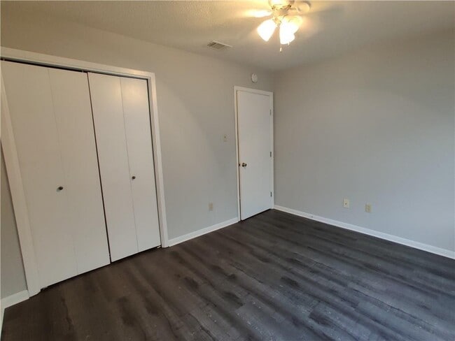 Building Photo - 8705 Schick Rd