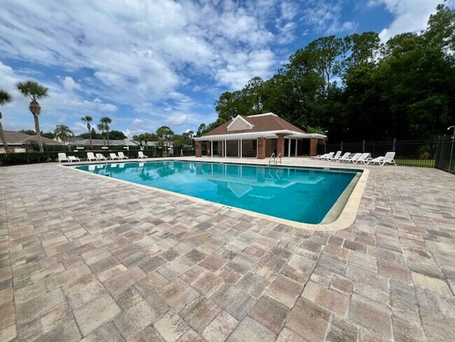 Building Photo - 4119 Coralbrooke Grove