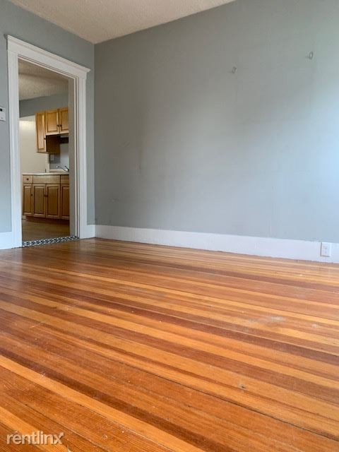Building Photo - 1 br, 1 bath Apartment - 72 Lowell St