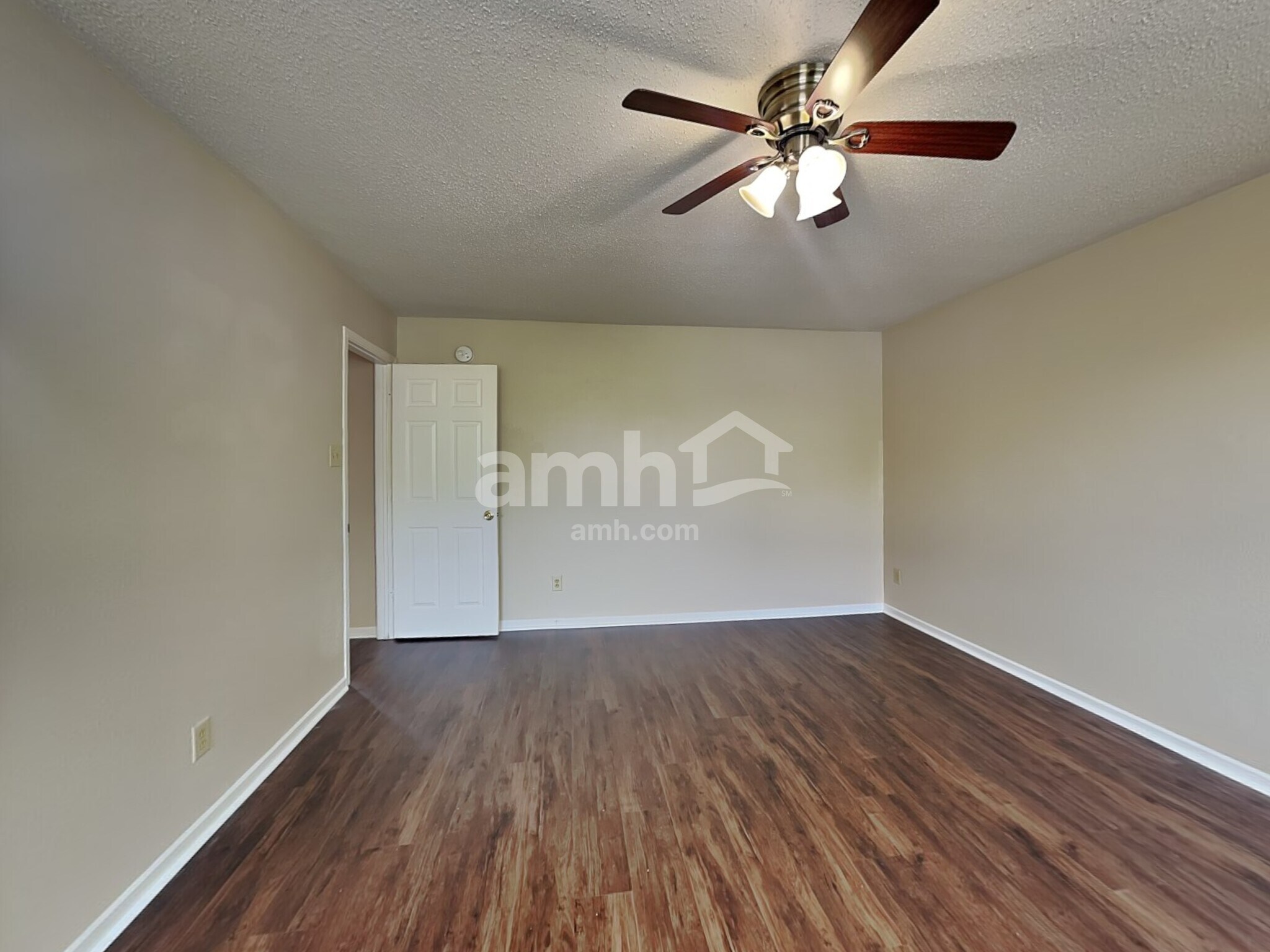 Building Photo - 6503 W Philadelphia Dr
