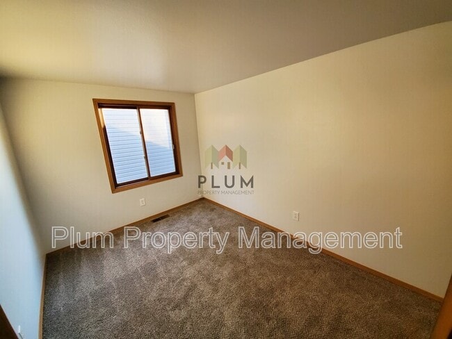 Building Photo - 2360 Village Square