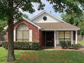 Building Photo - 1263 Tunica St
