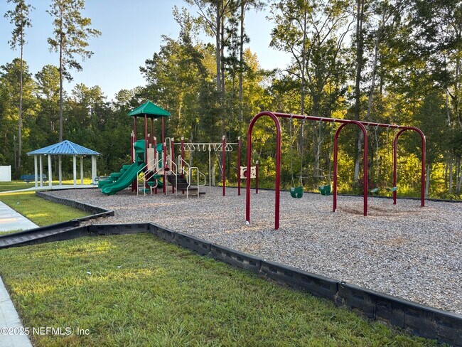 Building Photo - 2137 Windward Cay Ln