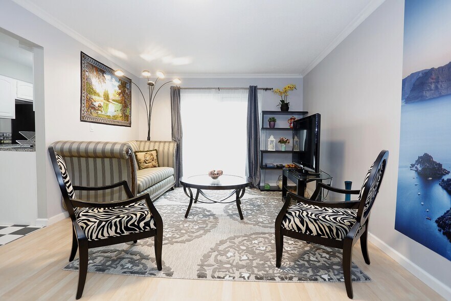 Building Photo - 1616 Washtenaw Ave