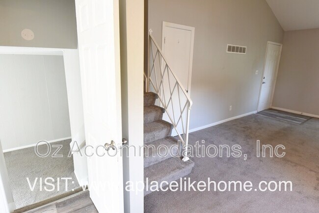 Building Photo - 9702 Shepherds Dr