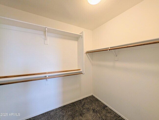 Building Photo - 3848 E Pollack St