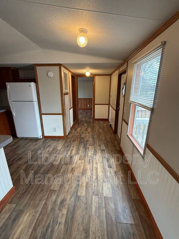 Building Photo - 29 Hillside Ln