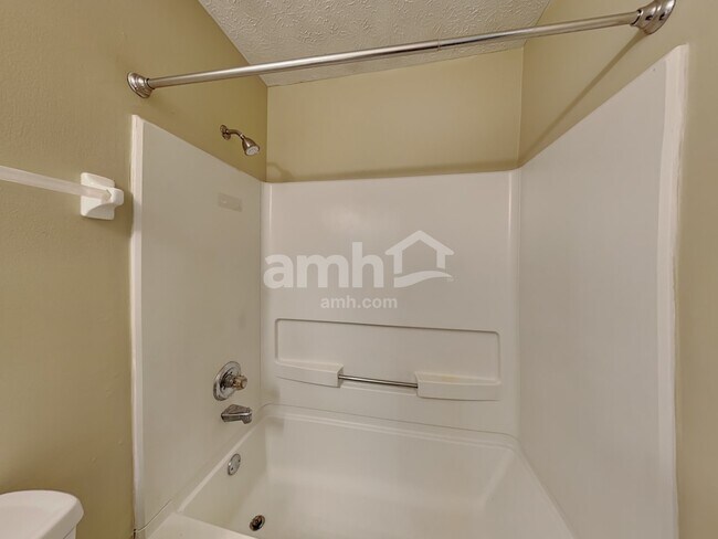 Building Photo - 3131 Fayburrow Dr