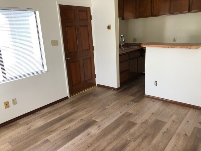 Building Photo - 1849 Junipero Ave