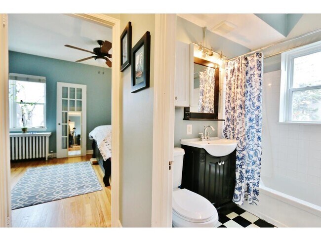 Building Photo - 3124 W Bde Maka Ska Blvd