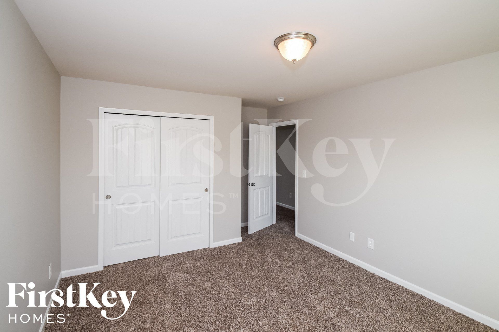 Building Photo - 6659 Woodford Ln