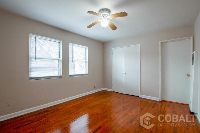 Building Photo - 944 St Charles Ave NE