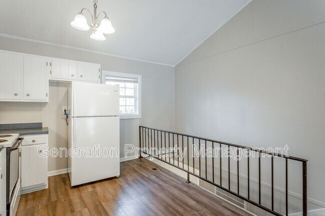 Building Photo - 5221 Old Trail