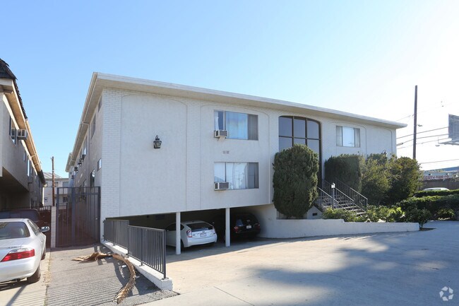 Primary Photo - 3770 Vinton Ave