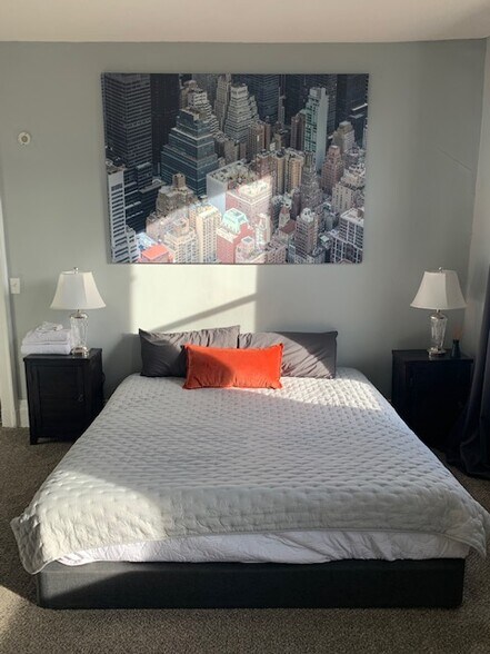 Master Bed - King - 1031 Purcell Ave