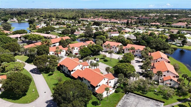 Building Photo - 20 Vía De Casas Sur