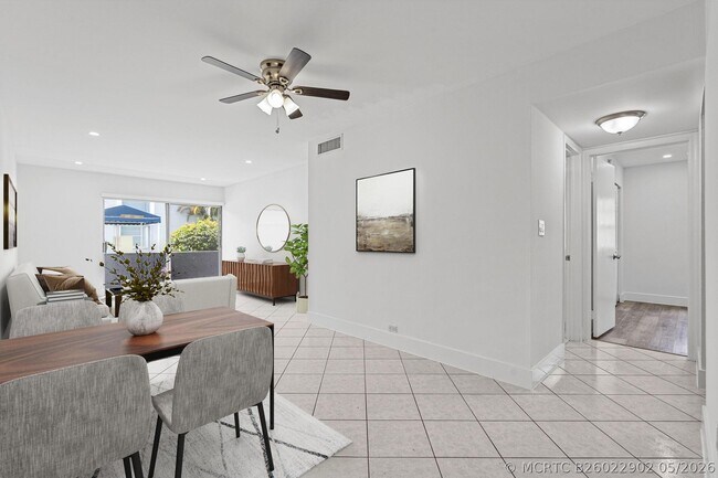 Building Photo - 9227 SW 87th Ave