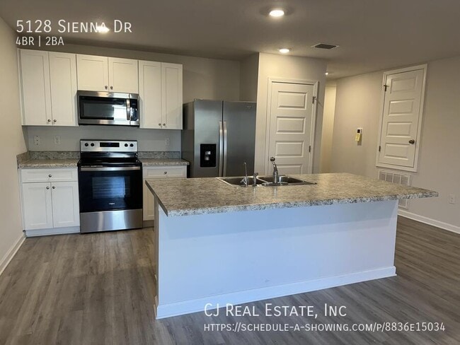 Building Photo - 5128 Sienna Dr