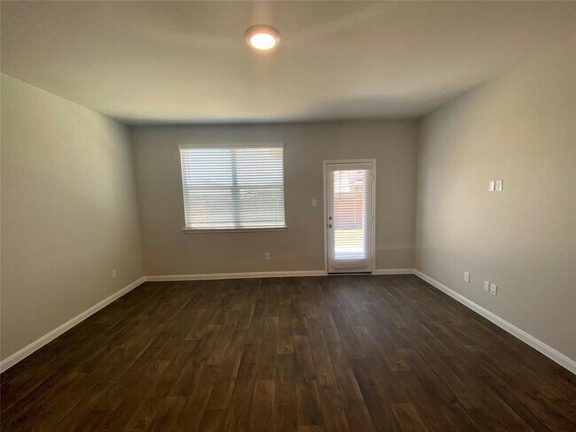 Building Photo - 230 Cherry Laurel Ln