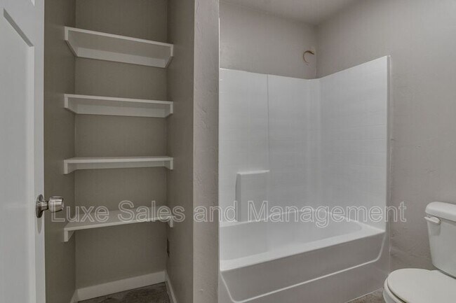 Building Photo - 2188 Buena Vida Ln
