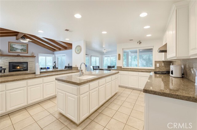 Building Photo - 42980 Cll Montecello