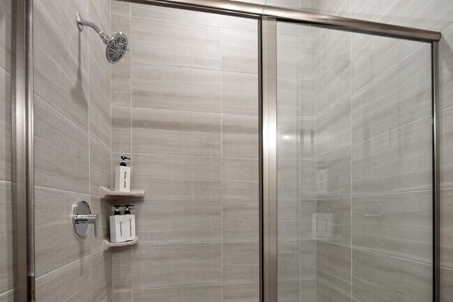 Building Photo - 8890 Founders Square Dr