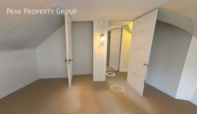 Building Photo - 2545 Vestry Ave