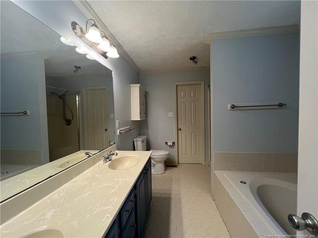 Building Photo - 5517 Kenmure Pl
