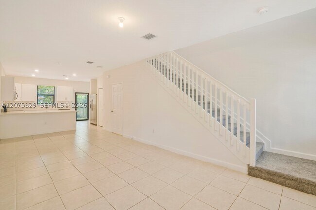 Building Photo - 1636 SW 29th St