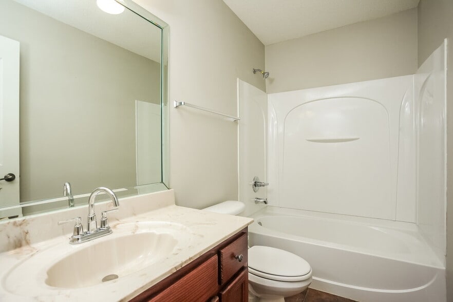 Building Photo - 8332 Pinnacle Dr