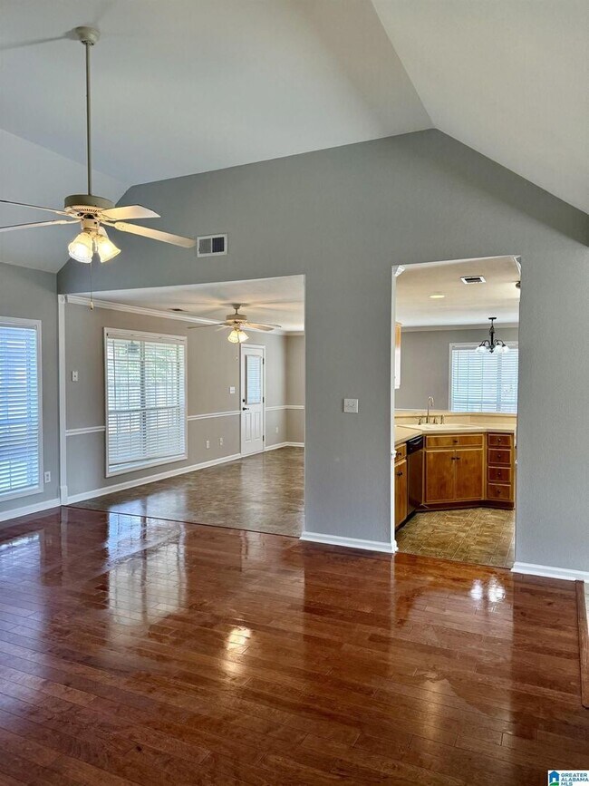 Building Photo - 3 Bed 2 Bath Home In Calera With 2 Car Garage And Fenced In Back Yard