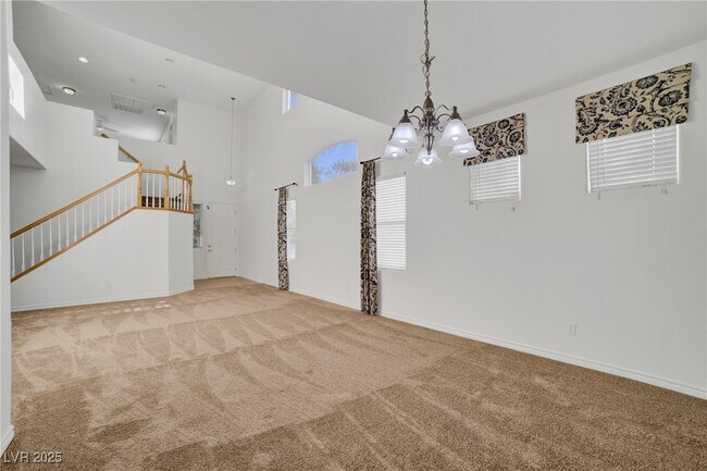Building Photo - 7425 Glorious Sun Dr
