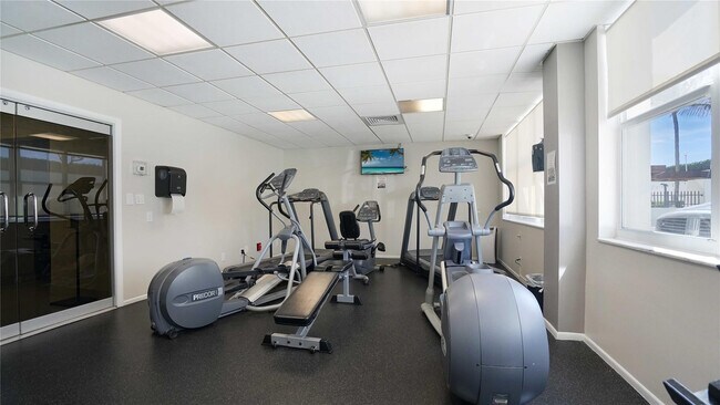 Building Photo - 3550 Galt Ocean Dr