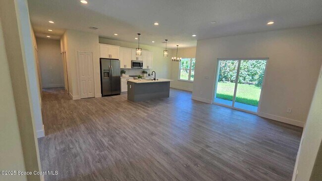 Building Photo - 2966 Pomello Ave SW