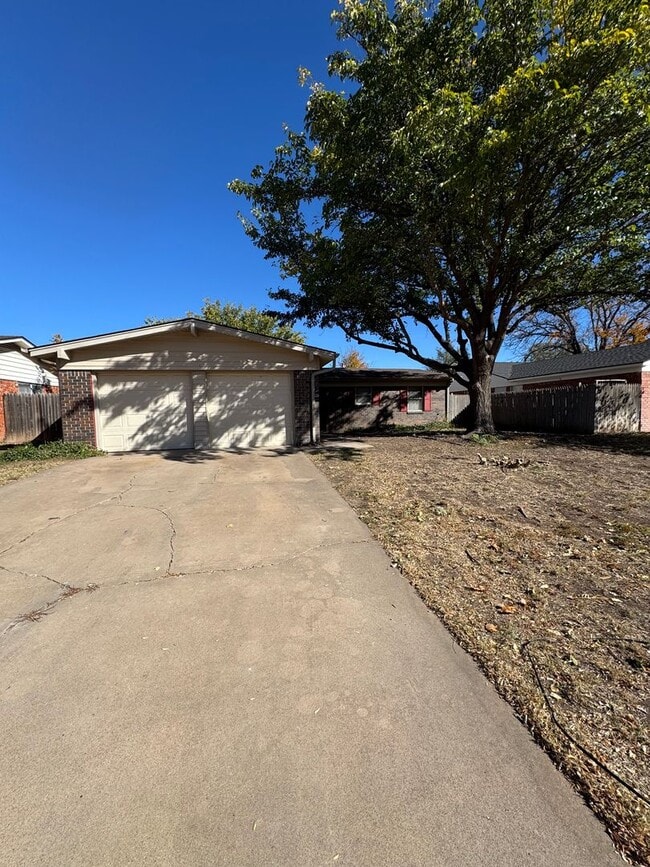 Building Photo - 5220 Jean Ave