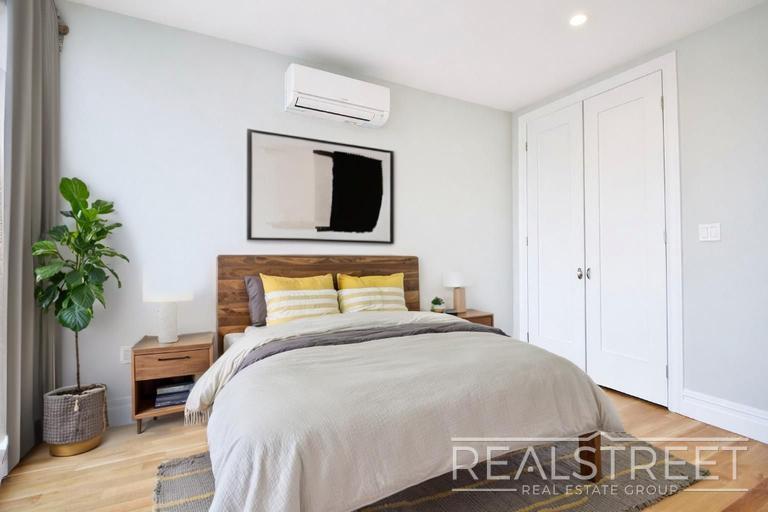 Building Photo - Stunning New 1 Bed in Bed Stuy Condo building