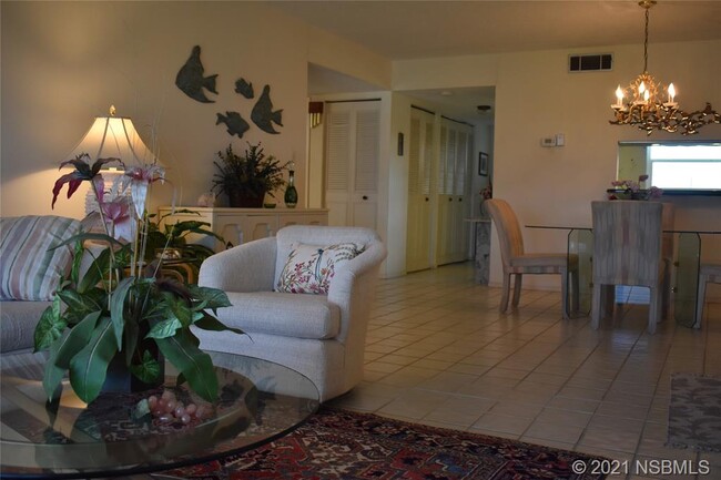 Building Photo - 325 N Causeway-