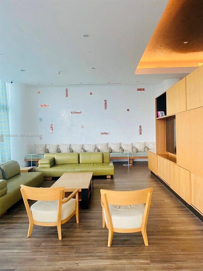 Building Photo - 50 Biscayne Blvd