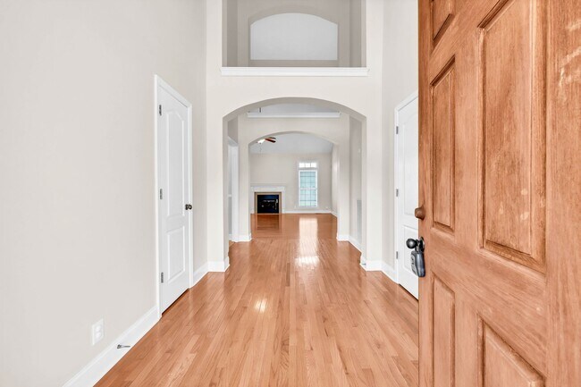 Building Photo - 277 Cullom Way