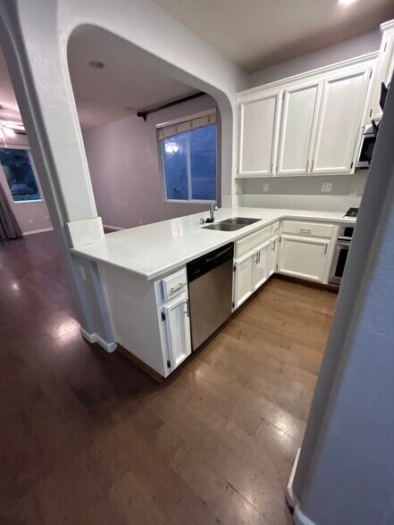 Building Photo - 3126 Tolliver St